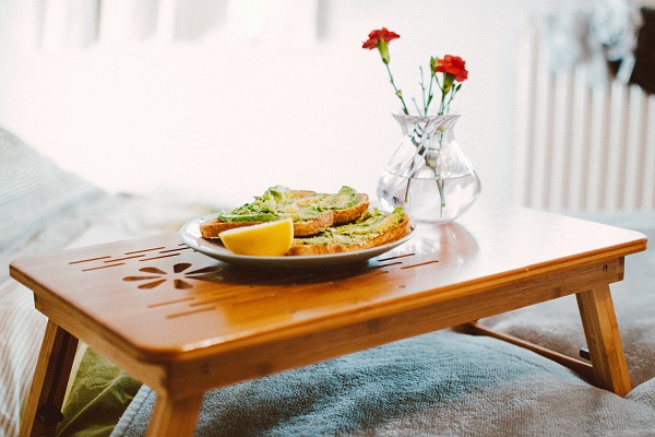 Picture of breakfast in bed.